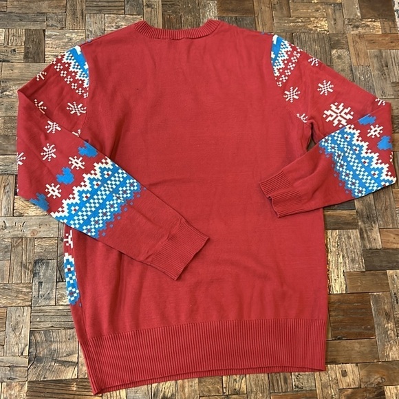 Disney Mickey Holiday Crewneck Sweater Size Large - Picture 7 of 7